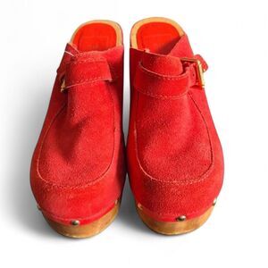 Vintage y2k Gap Red Suede Clogs Size 6